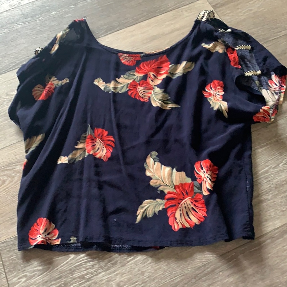 Short sleeve